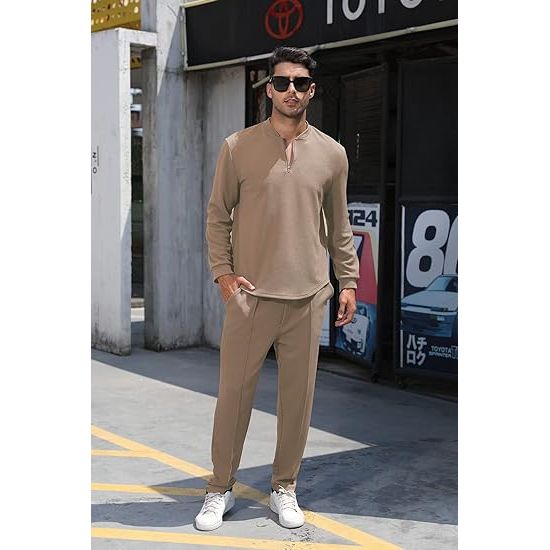 wrinkle free tracksuit with high quality fabric for mens